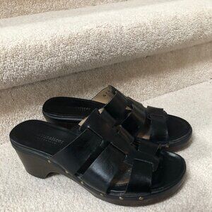 Naturalizer Vtg Black Platfrom Slip On Sandal 2.5 inch heel Leather